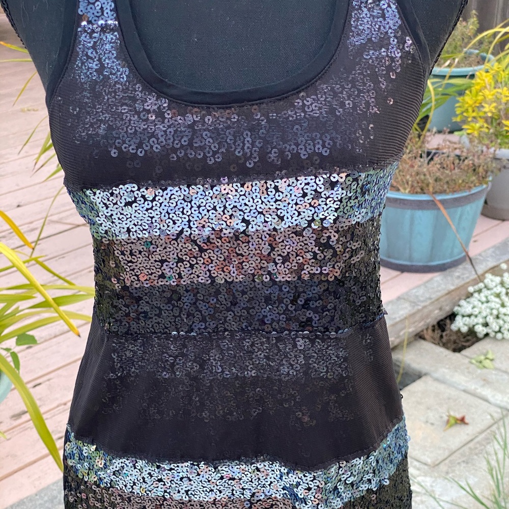 Sequined Tank Top - Picture 2 of 4